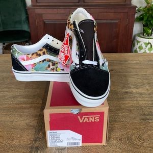 Old Skool Lace-Up Vans